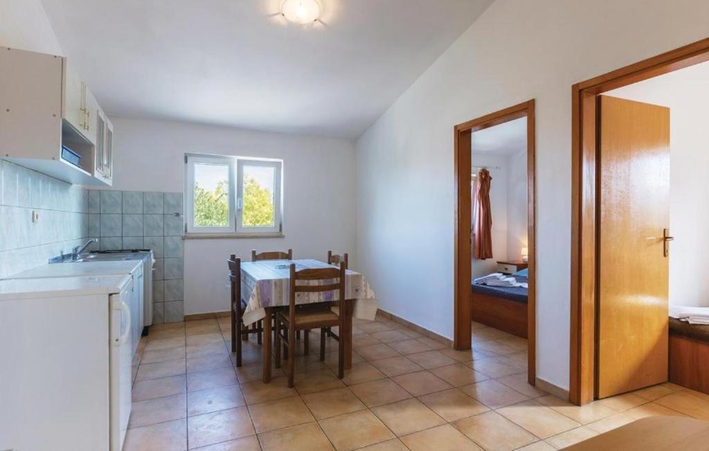 Apartment Valdebek 2 *